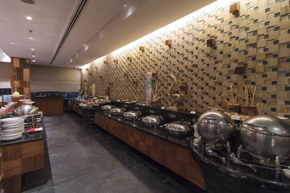 Hotel The Fern, Divisione di Jaipur Esterno foto
