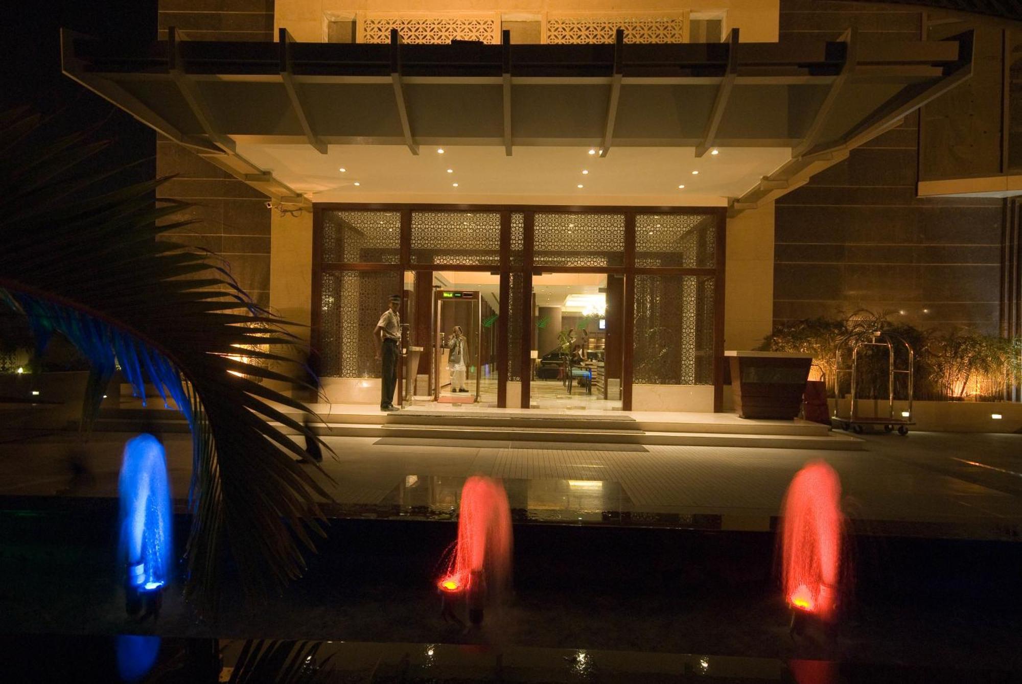 Hotel The Fern, Divisione di Jaipur Esterno foto